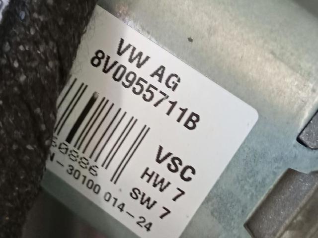8V0955711B Motor limpiaparabrisas, trasera  en stock Granada