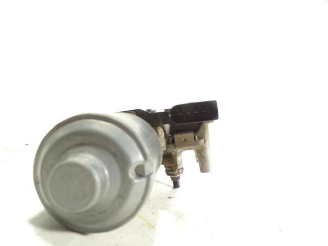 8V1955023D Trapezio del limpiaparabrisas  comprar en Reus