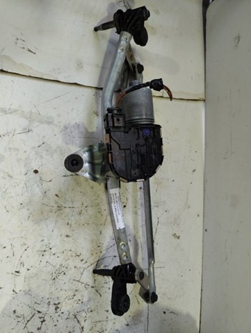 8V1955023D Trapezio del limpiaparabrisas  comprar en Zaragoza