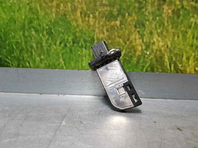 8V2112B579AA Ford
