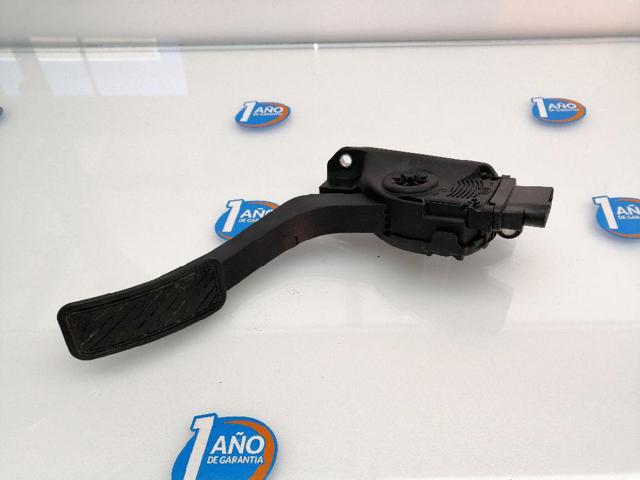 8V219F836AA Pedal del acelerador  en stock Granada