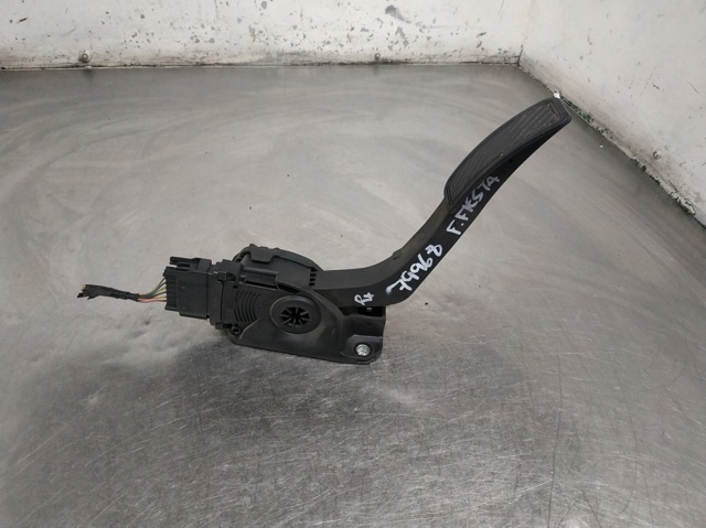 8V219F836AA Ford