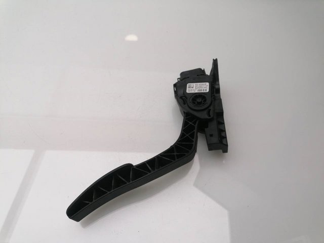 FORD 8V219F836AB Pedal del acelerador  en stock Salamanca