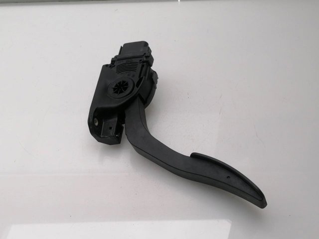 FORD 8V219F836AB Pedal del acelerador  disponible Lugo