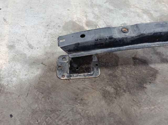 FORD 8V4110746AB Refuerzo parachoques trasero  en stock Terrassa