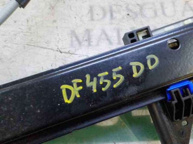 8V4837462 VAG Mecanismo de elevalunas de la puerta delantera derecha  comprar en Jaén
