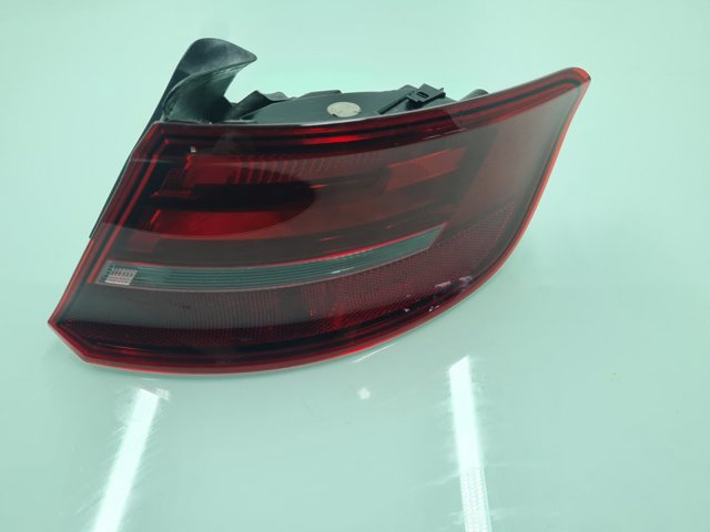 Piloto trasero exterior derecho 8V4945096C VAG