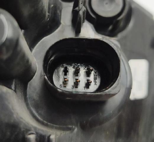 8V4945096D VAG Piloto trasero exterior derecho  en stock Huelva