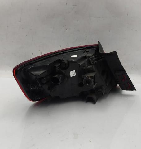 8V4945096D Piloto trasero exterior derecho comprar Sevilla