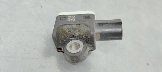8V4T14B006AA Ford