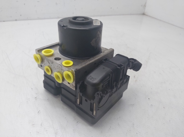 8V512M110AD Ford