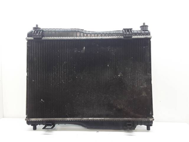 8V518005DG Radiador  en stock Sabadell
