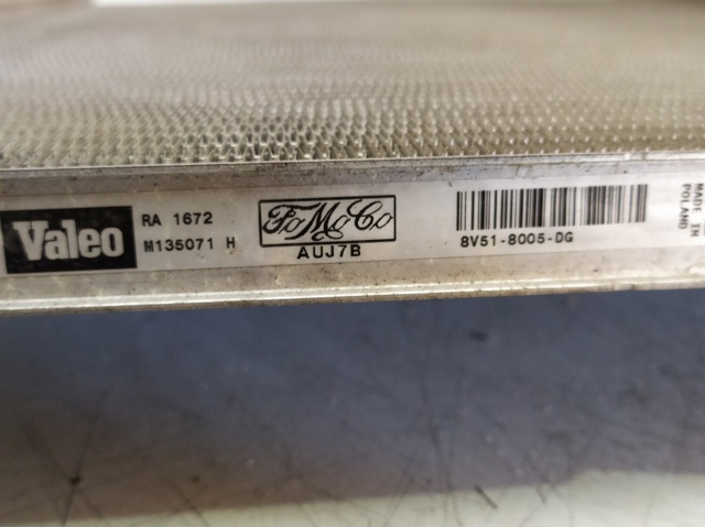FORD 8V518005DG Radiador de refrigeración del motor  disponible Valladolid
