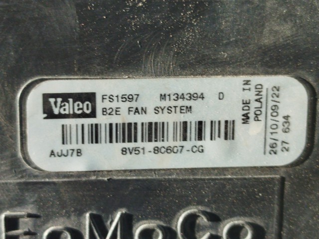 8V518C607CG Difusor del radiador de refrigeración con motor y hélice  disponible Utrera