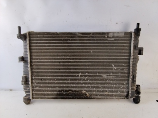 Refrigeración del motor 8V618005CA FORD