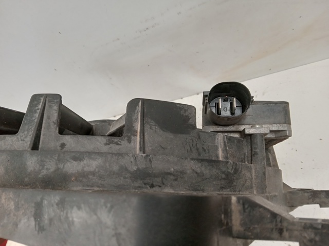 8V618C607ED FORD Ventilador de radiador  en stock Gandía