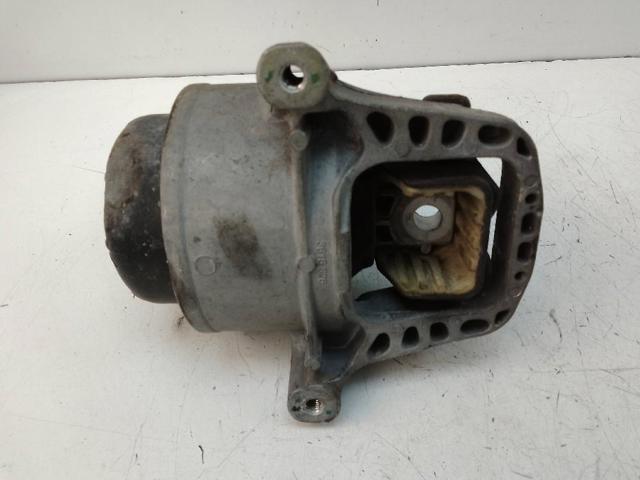 8W0199372CD VAG Soporte de motor derecho  comprar en Oviedo