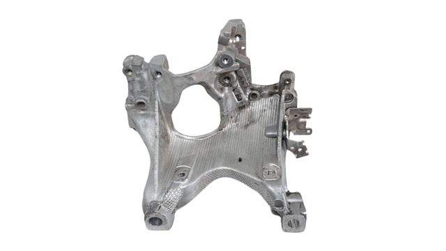 Soporte De Viga Delantero 8W0399296E VAG/Audi