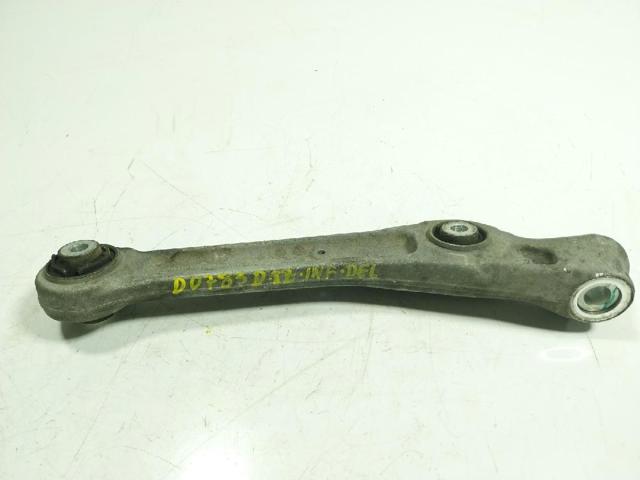 8W0407151C Brazo inferior izquierdo de la suspensión delantera  en stock Castellón