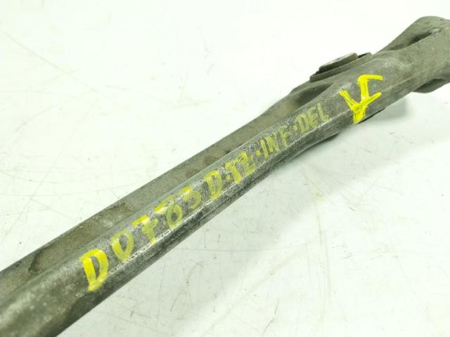 VAG 8W0407151C Brazo inferior izquierdo de la suspensión delantera  en stock Terrassa