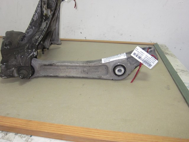 8W0407156A VAG Brazo inferior derecho de la suspensión delantera  comprar en Lleida