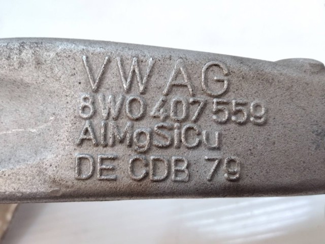 VAG 8W0407241F Mangueta delantera izquierda  en stock Terrassa