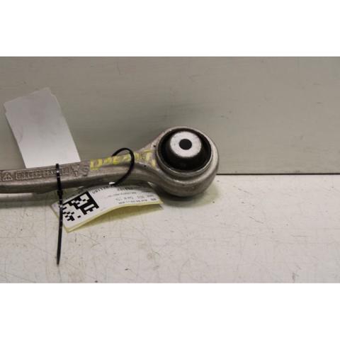 8W0407505C Brazo superior izquierdo de la suspensión delantera  en stock Granada