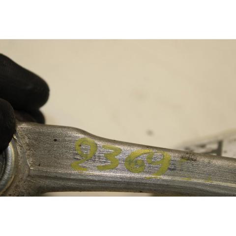 VAG 8W0407510B Brazo superior derecho de la suspensión delantera  en stock Terrassa