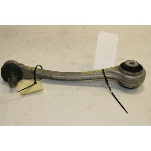 8W0407510B VAG Brazo superior derecho de la suspensión delantera  en stock Huelva