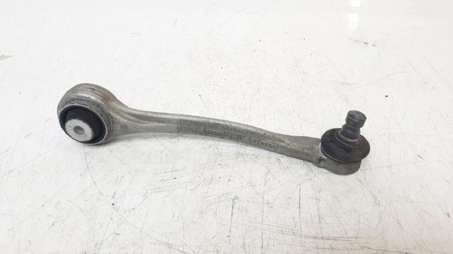 Brazo superior derecho de la suspensión delantera 8W0407510B VAG
