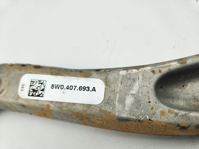 8W0407693A Brazo inferior izquierdo de la suspensión delantera  disponible Málaga