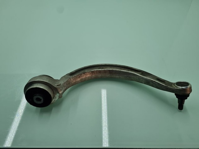 8W0407694A Brazo inferior derecho de la suspensión delantera  comprar en Reus