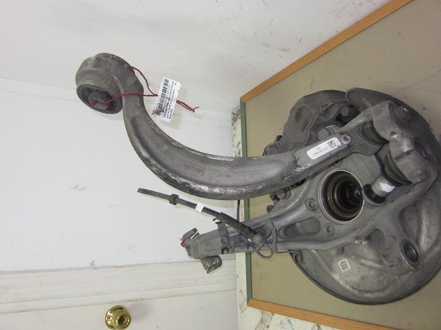 VAG 8W0407694A Brazo inferior derecho de la suspensión delantera  en stock Terrassa