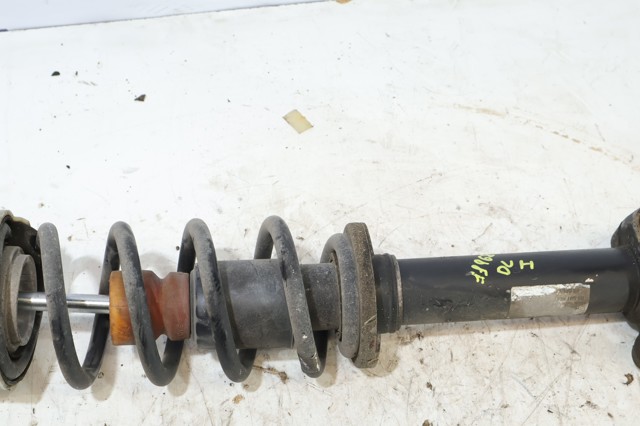 Amortiguador delantero 8W0413031AA VAG