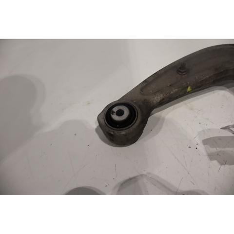 VAG 8W0505323F Brazo superior izquierdo de la suspensión trasera  en stock Terrassa