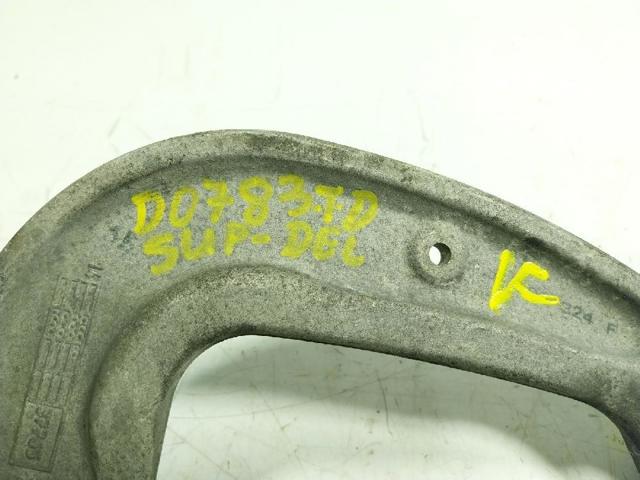 8W0505324F VAG Brazo superior derecho de la suspensión trasera  disponible Alicante