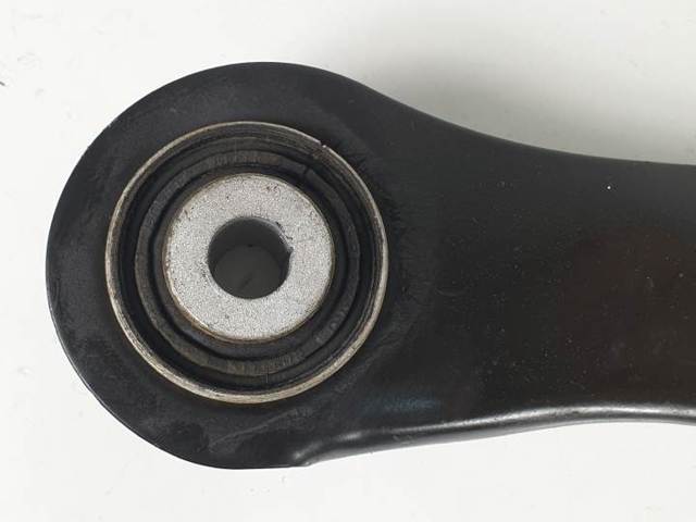 VAG 8W0505397E Brazo superior izquierdo de la suspensión trasera  comprar en Ponferrada