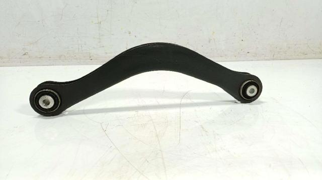 8W0505397E Brazo superior izquierdo de la suspensión trasera  en stock Sabadell