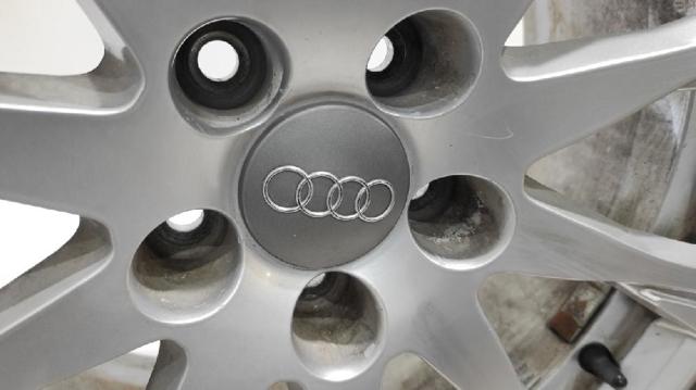 VAG 8W0601025C Llantas comprar Barcelona