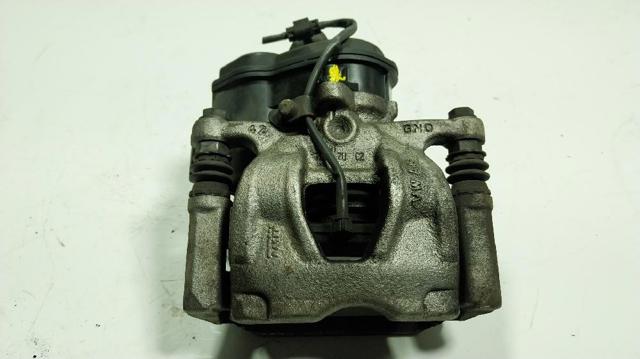 8W0615404 VAG Pinza de freno trasera derecha  en stock Huelva