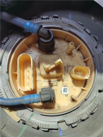 Bomba de combustible para Audi A4  (8W5, 8WD)