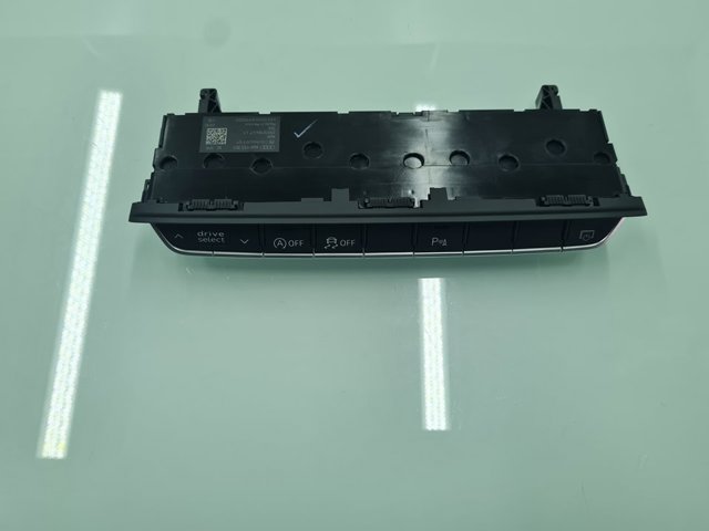 8W0925301 VAG Consola central del panel de control  comprar en Jaén