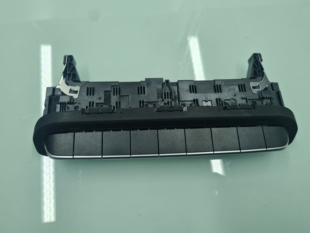 VAG 8W0925301 Consola central del panel de control  en stock Salamanca