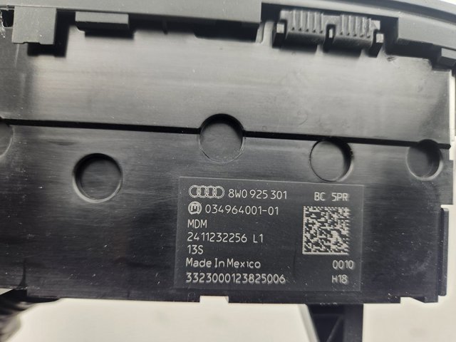 VAG 8W0925301 Consola central del panel de control  disponible Lugo
