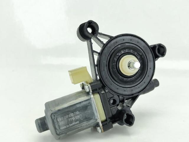 8W0959801 Motor del elevalunas eléctrico  en stock Granada