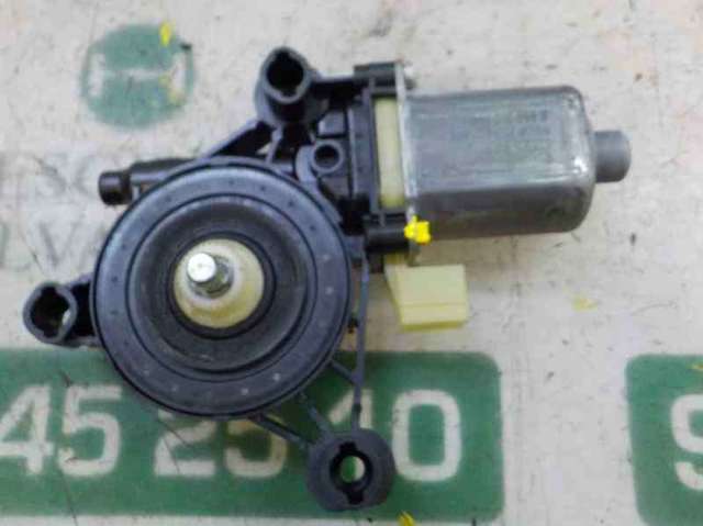 8W0959801 Motor del elevalunas eléctrico  en stock Castellón