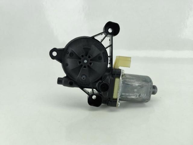 8W0959801 VAG Motor del elevalunas eléctrico  en stock Huelva