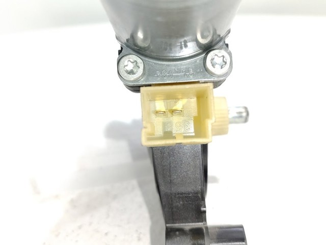 8W0959802 Motor del elevalunas de la puerta delantera derecha  en stock Castellón