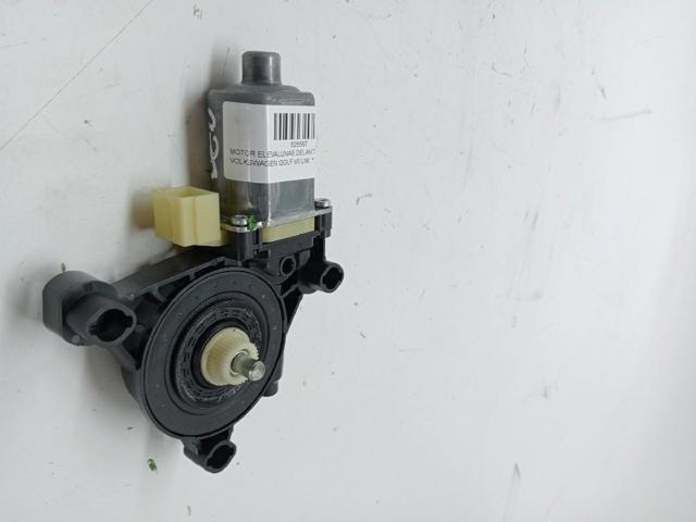 VAG 8W0959802 Motor del elevalunas de la puerta delantera derecha  disponible Valladolid