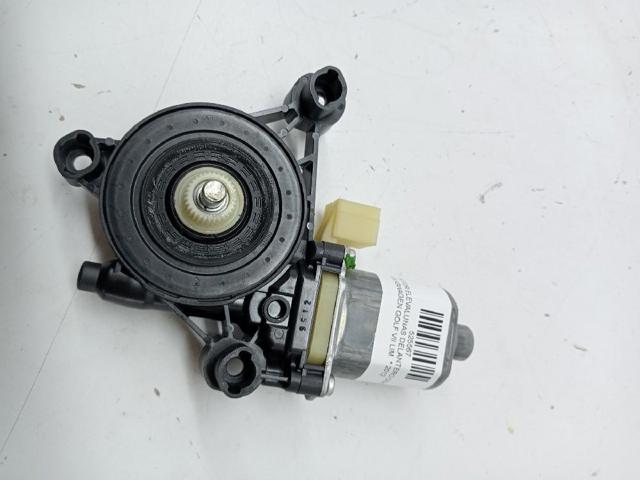8W0959802 Motor del elevalunas de la puerta delantera derecha  en stock Granada